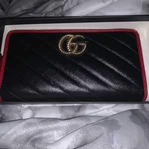 Gucci maramount wallet
